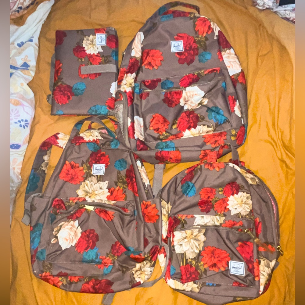 Herschel tan floral backpack bag bundle of 4 NWOT